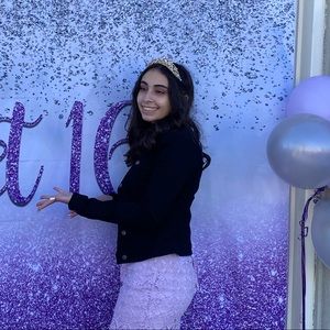 Meet your Posher, Daniella